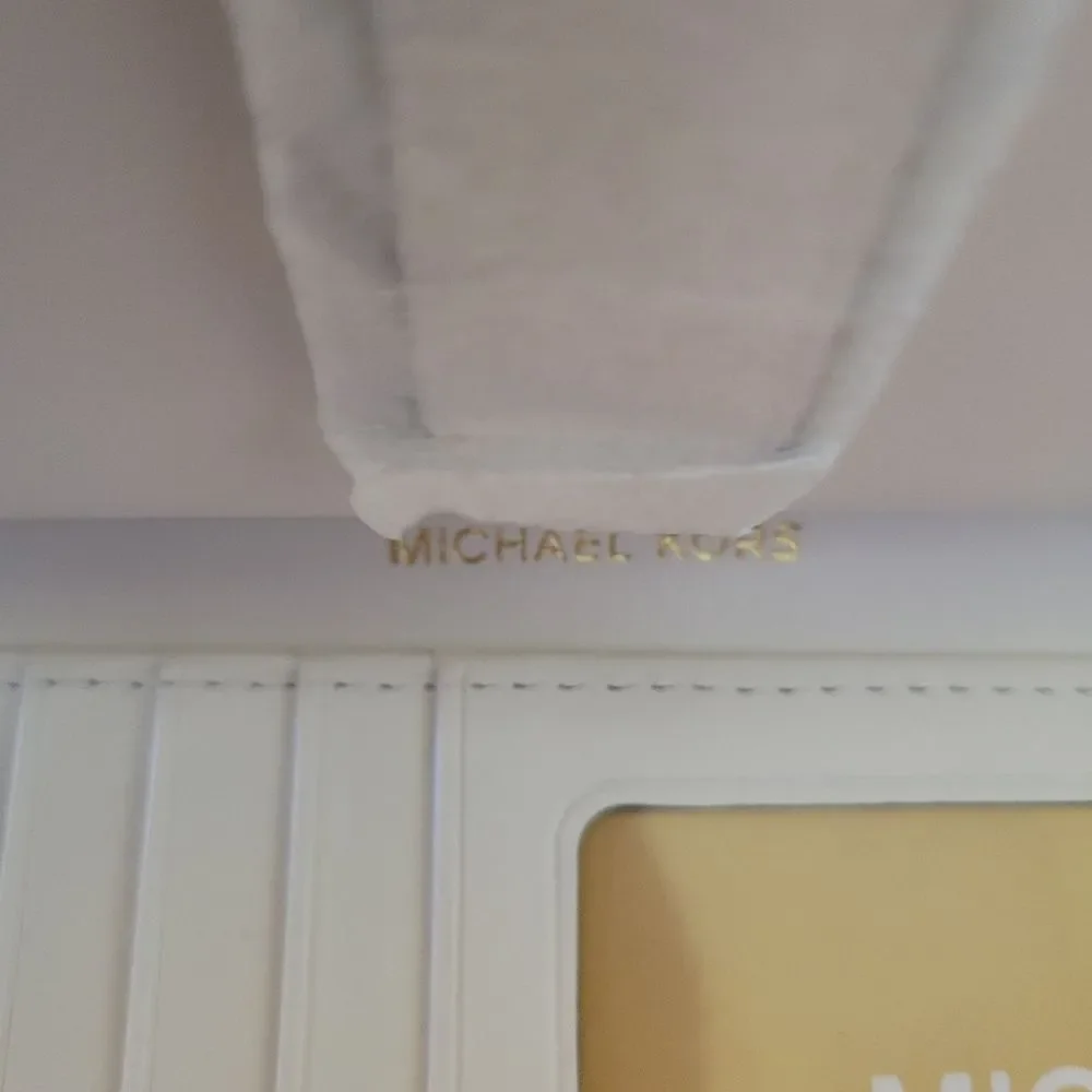 NWT Michael Kors Optic White Wristlet